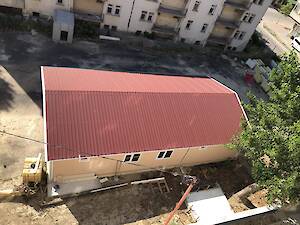 121m2